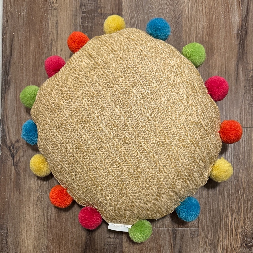 TOMMY BAHAMA INDOOR OUTDOOR PATIO Rainbow POM POM 18X18 ROUND - Picture 2 of 3